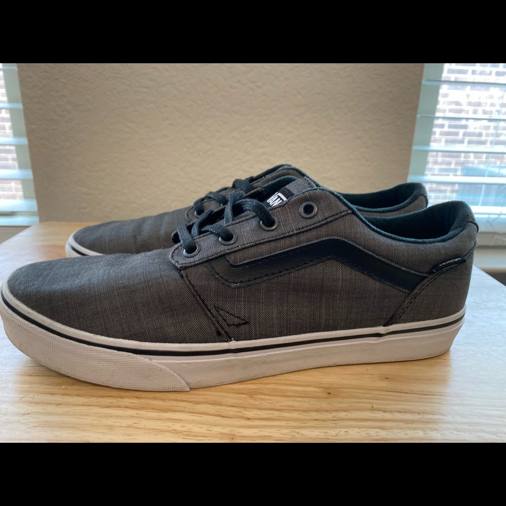 Vans Skateboard Shoes (Size 10)